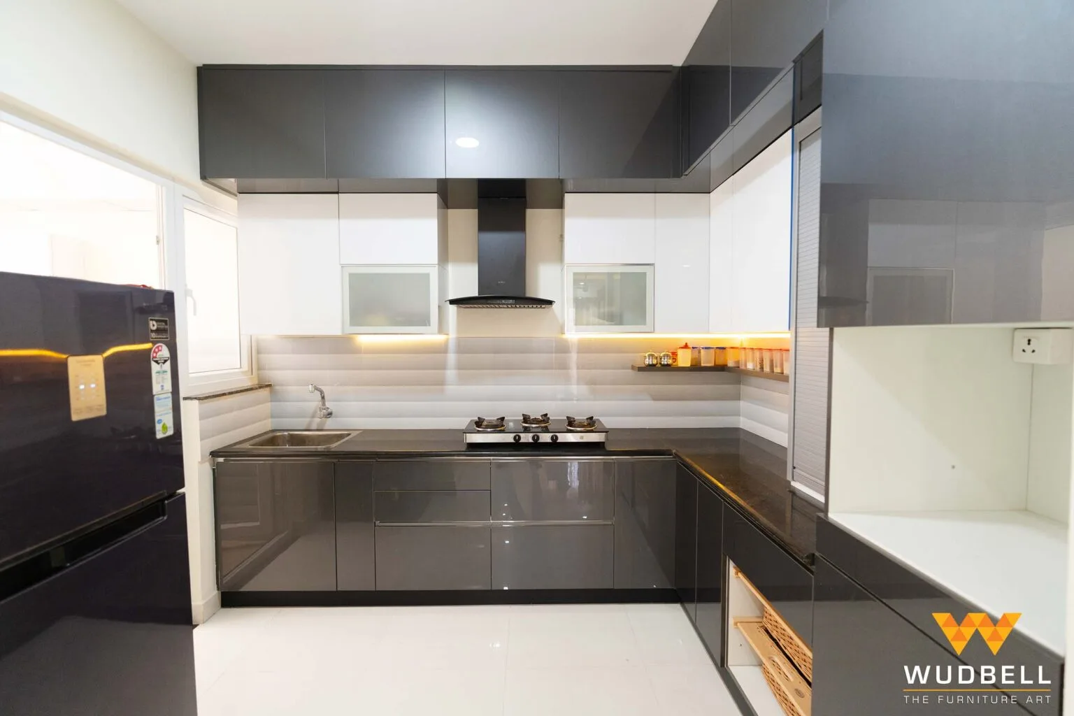 Sleek U-Shaped Modular Kitchen with High-Gloss FinishPlease type a website title